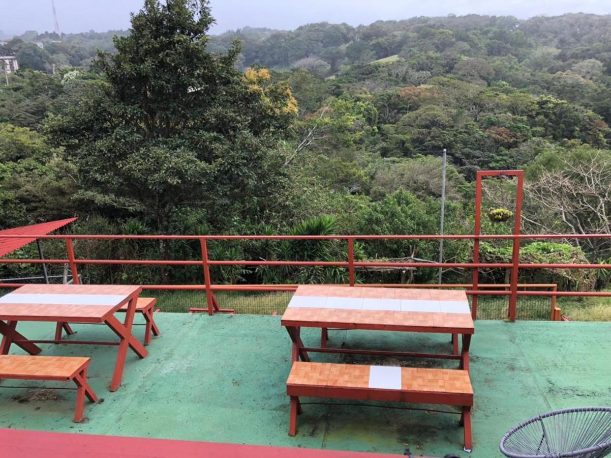 Monteverde Monkey Hostel Екстериор снимка