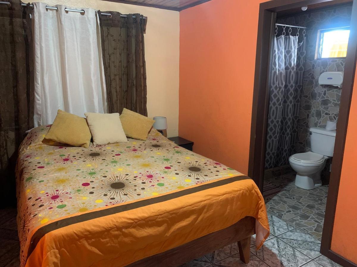 Monteverde Monkey Hostel Екстериор снимка