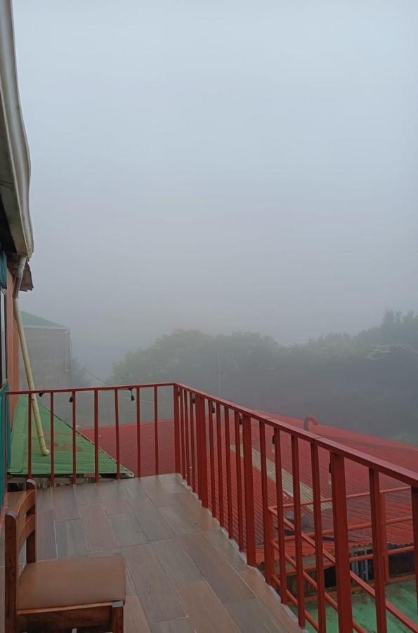 Monteverde Monkey Hostel Екстериор снимка