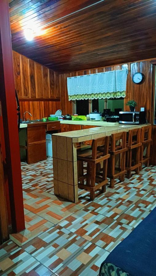 Monteverde Monkey Hostel Екстериор снимка
